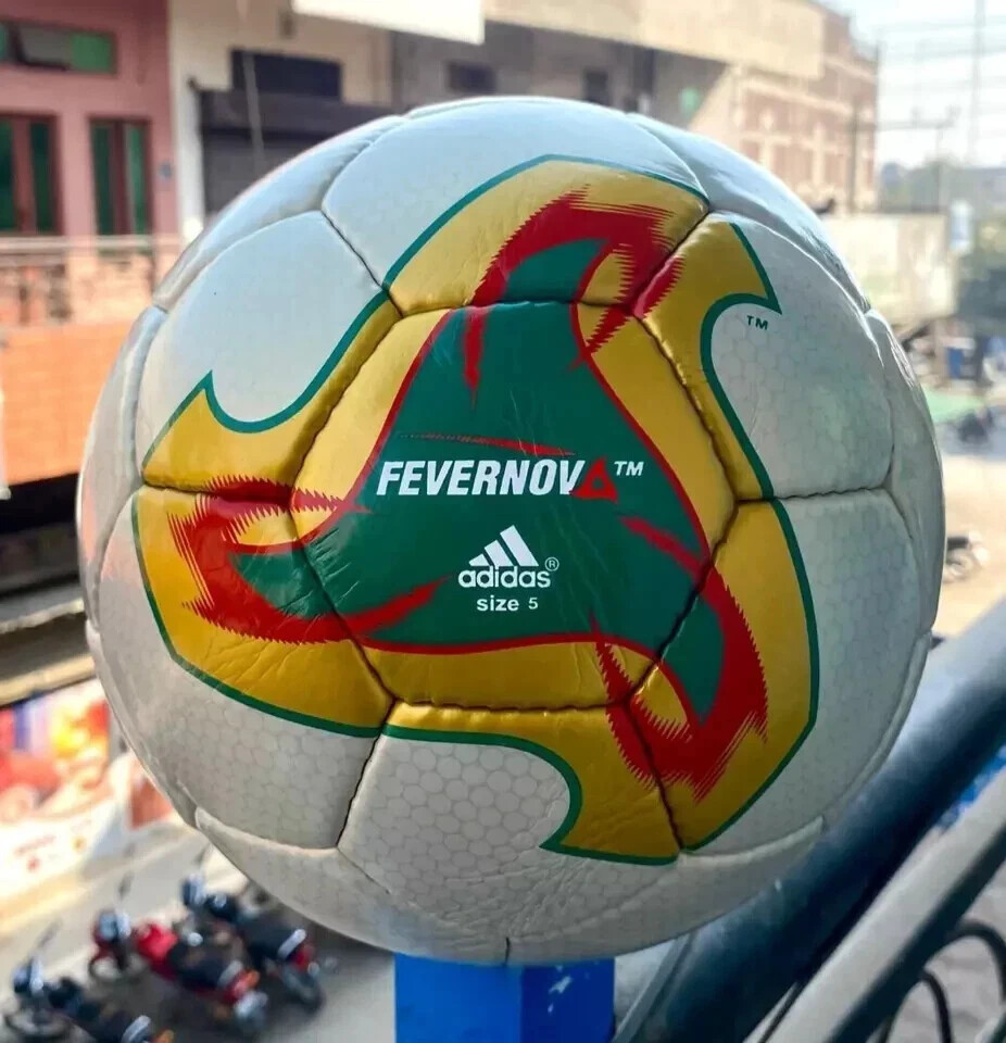 Adidas Fevernova Official FIFA World Cup 2002 Japan Soccer