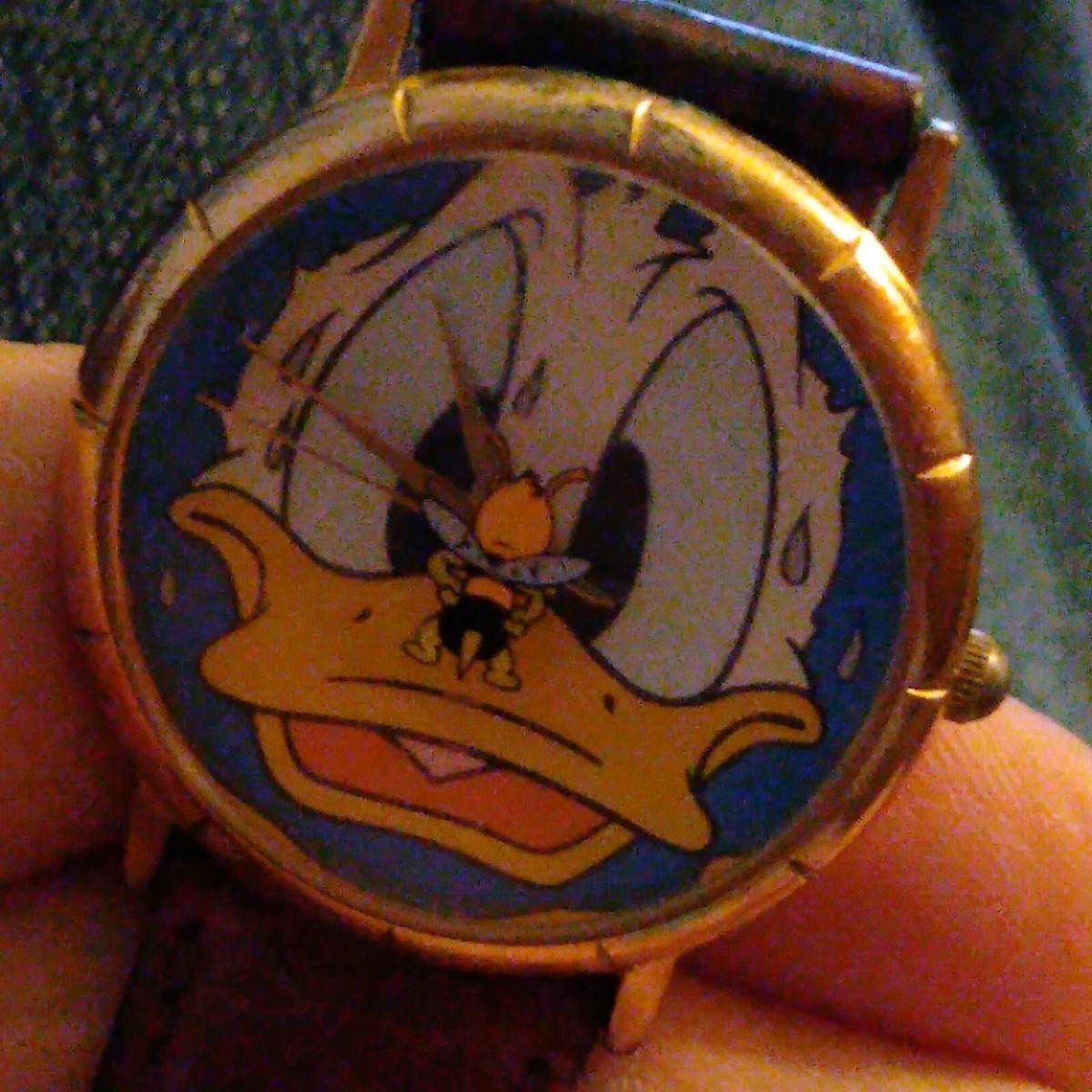 Disney Donald Duck 腕時計　電池切れ Vintage Donald Duck Wrist Watch Disney Store Exclusive Dead