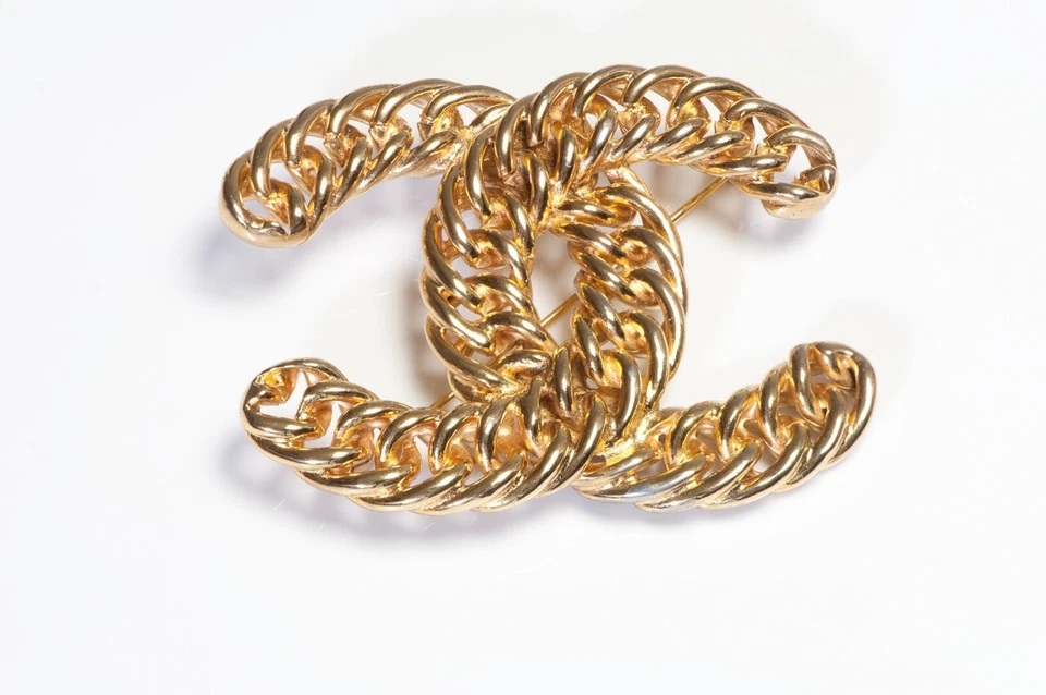 Vintage 1980’s Chanel Paris Large Gold Plated Chain CC Brooch