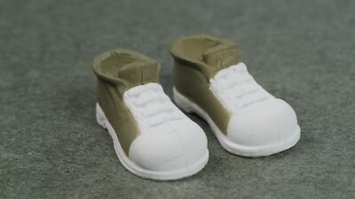 BST AXN TMNT Casey Jones Wave 3 Sneakers 5'' 1:15 Scale Fodder