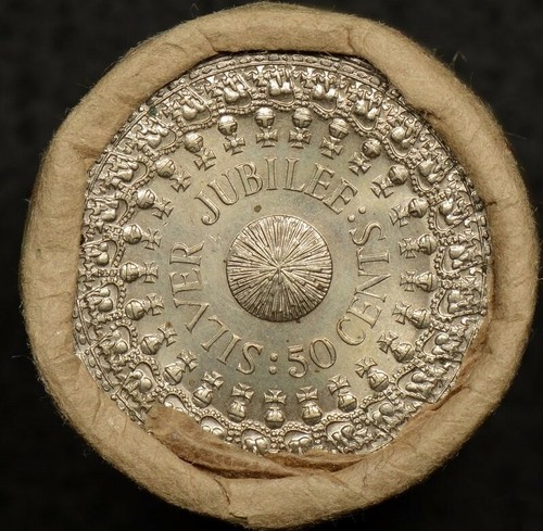 1977 AUSTRALIAN 50 CENT COIN - SILVER JUBILEE-UNC&BETTER from ROYAL MINT ROLLS⭐️ - Picture 3 of 7