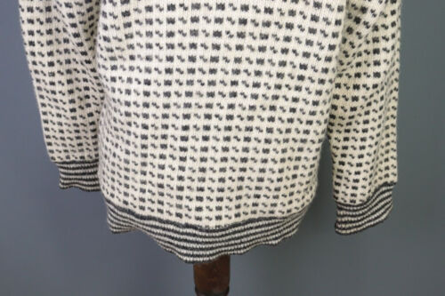 DEVOLD White Abstract Printed Crew Neck Wool Knit Ski Sweater Size XL - Picture 12 of 17