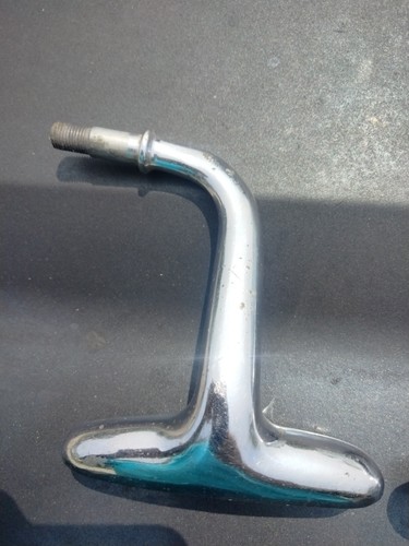 1930 Nash Cowl Light Brackets 31 29 - Picture 2 of 15