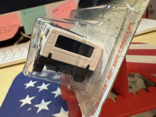 2018 Matchbox 40/100 MBX Construction 6/20 '02 HUMMER H2 SUV CONCEPT White w/6Sp - Picture 4 of 7