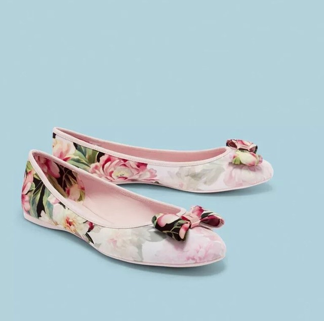 baby pink flat shoes