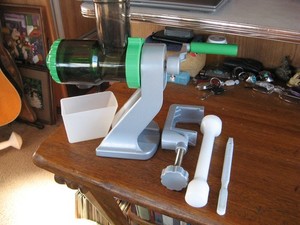 Tribest Z Star Manual Juice Extractor Model Z-510 Complete w/ Instructions