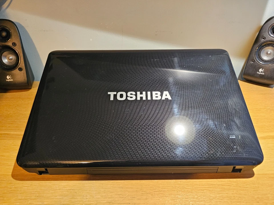 15" Toshiba Satellite L650D-123 Phenom II X3 1.8GHz 4GB 500GB Windows 10 Laptop - Image 4 of 4