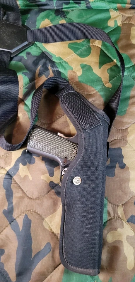 Uncle Mikes Sidekick Size 5 1911 5in Shoulder Holster Right Hand Black Nylon - Image 2 of 4