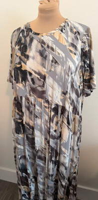 LOGO by Lori Goldstein Gray Abstract Tiered Midi Dress 1X nwot