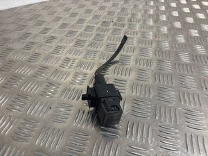 BMW 2 F46 2016 Diesel Relais Kühlerlüfter 9207913 UVY35799