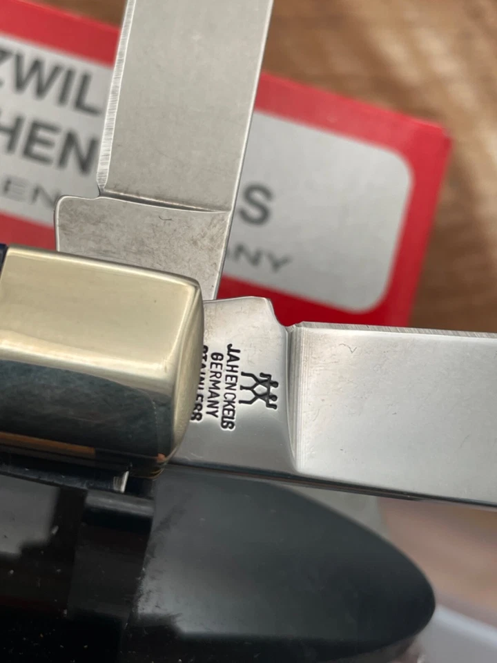 Rare ZWILLING J.A. HENCKELS HK5BP 2 Blade Trapper Blue Bone Solingen --217.25 - Image 3 of 4