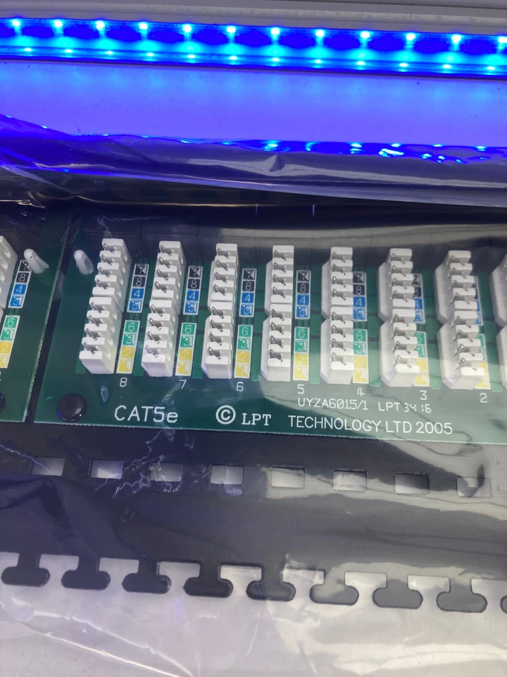 TRU PRODUCTS 24 port CAT5E Patch Panel #162 - Image 2 of 3