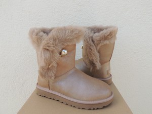 pearl ugg boots