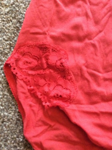 Free People Side of Sass Body - LadyBird rot oder schwarz - verschiedene Größen - Bild 12 von 32