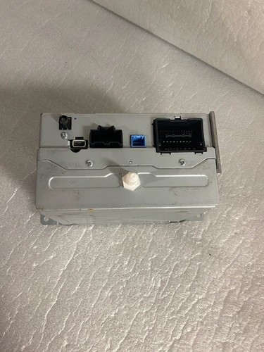 2013 Chevrolet Malibu Radio Reciever UFF / W MP3 USB New OEM 23133479 - Picture 3 of 5