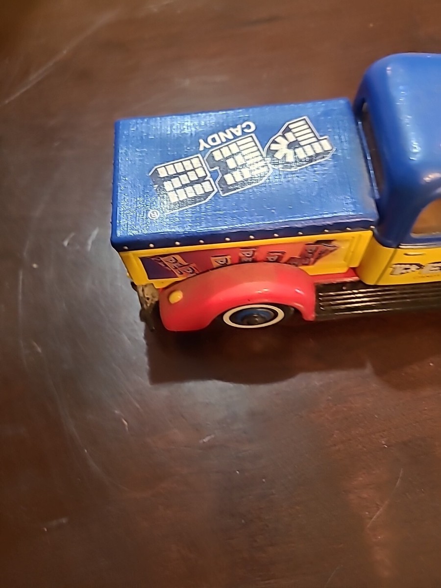 Golden Wheel Ford 1940 Pickup Truck Pez Candy Diecast Car