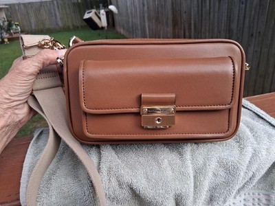 MICHAEL KORS BRADSHAW CALFSKIN BROWN LEATHER  MESSENGER CROSSBODY CAMERA HANDBAG