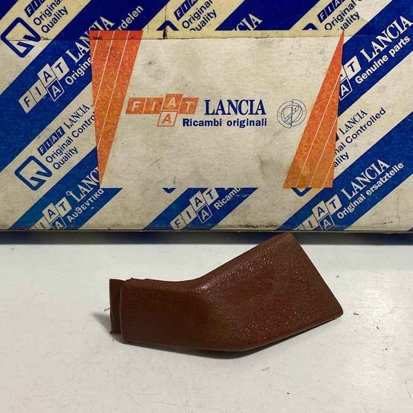 Hintere Rechte Armlehnenkappe Lancia Beta Berlina Original 82290549-image
