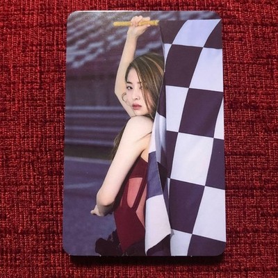 lesserafim Yunjin Trading Card Shinnara Bonus Luceraphim