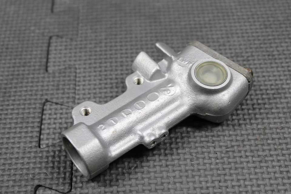 2012 KAWASAKI 11-18 KX250F KX450F OEM NISSIN REAR BACK BRAKE MASTER CYLINDER - Image 4 of 4