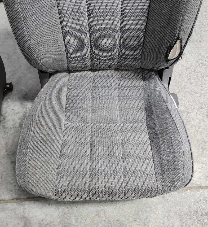 1990-1995 Toyota 2/4WD Pickup 4Runner SR5 OEM Front Bucket Seats/Pair Gray - Image 4 of 4
