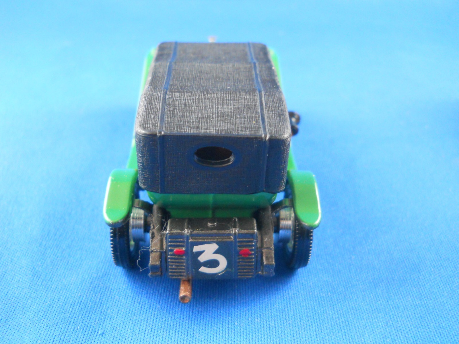 Picture 5 of 6