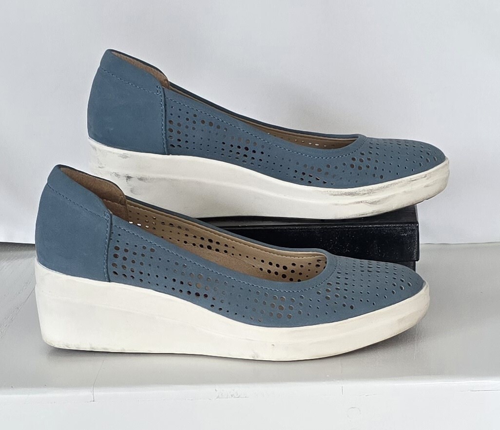 668 Naturalizer Sam Wedge Slip On Pumps Womens Sz 7M Storm Blue