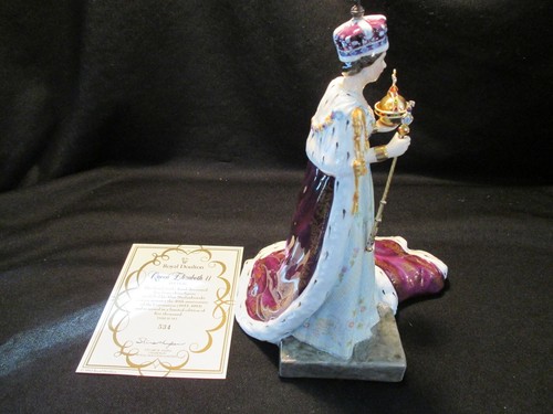 Royal Doulton Queen Elizabeth II HN3436 Limited Edition Figurine 534/5000 - Picture 2 of 6