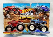 2022 HOT WHEELS MONSTER TRUCKS MONSTER-VETTE VS BIGFOOT 1:64 DEMOLITION DOUBLES