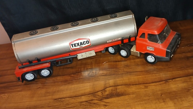 Vintage Texaco Gas Oil Fuel Tanker Two Piece Promo