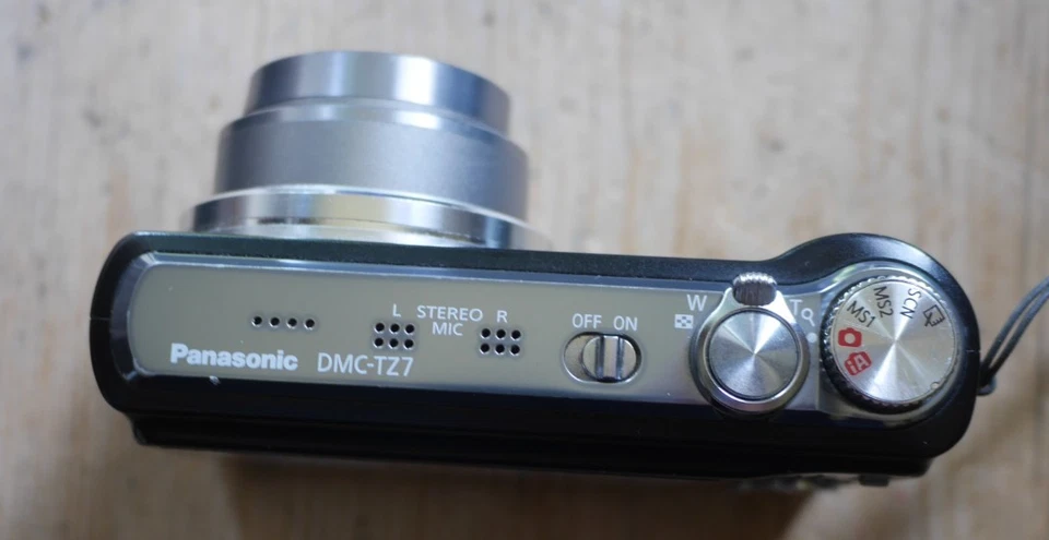 Panasonic Lumix DMC-TZ7, photo 4 of 5