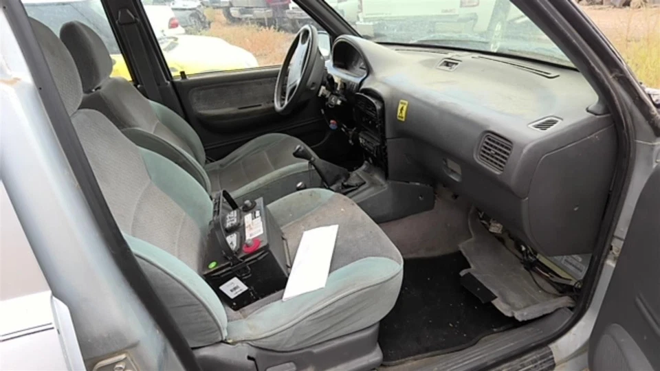 二手右尾灯总成适合:1997 起亚 Sportage 右等级 A — 第 4/4 张图片