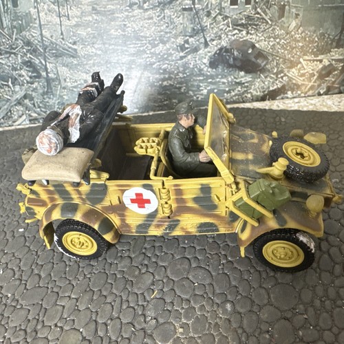 RARE METAL! 1/32 German Medical Kubelwagen Type 82 Holland Forces of Valor 82007