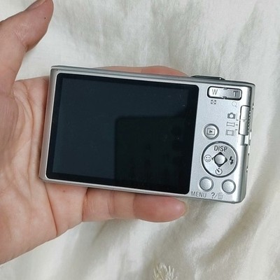 SONY Cyber-shot DSC-W730 Vintage Digital Camera 16.1MP 8x Optical