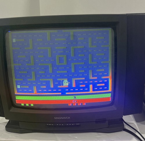 Magnavox Vintage CRT TV 13" Model 13E601-00 NES SNES Atari - Picture 2 of 11