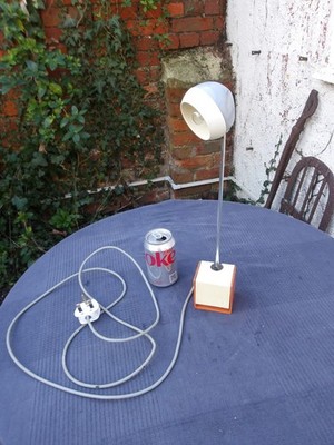 SELTENE Rotaflex Concord Lighting Ltd Super Mini Lampe freistehend oder Wandmontage