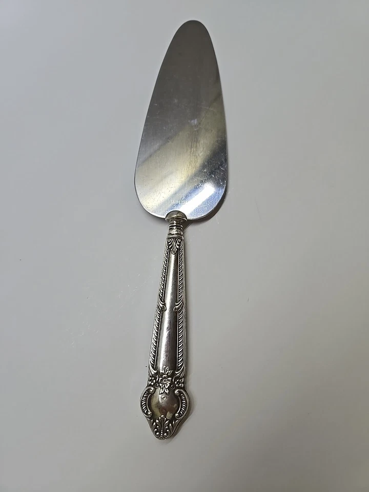 DE COLECCIÓN NATIONAL SILVER CO “MARIANNE” MANGO DE PLATA ESTERLINA 9,75” SERVIDOR DE PASTEL PERFORADO Foto 4 de 4