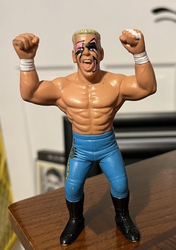 WWE WCW Sting, Galoob 4.5 Action Figure. Vintage! ...