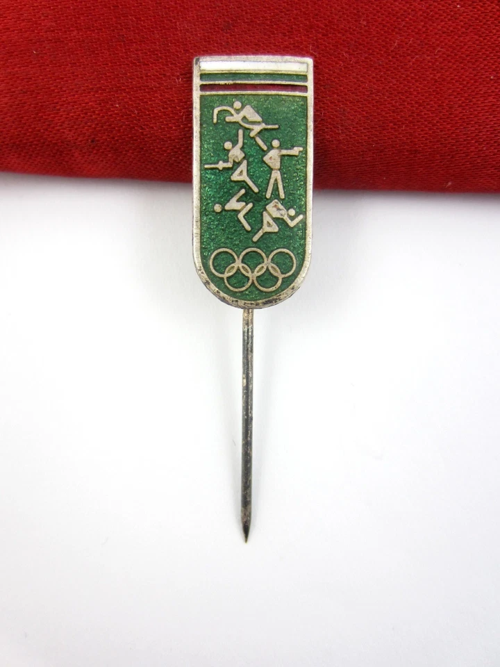 1972 Munich Olympics Bulgaria NOC Modern Pentathlon Olympic Team Pin Green var. - Image 3 of 4