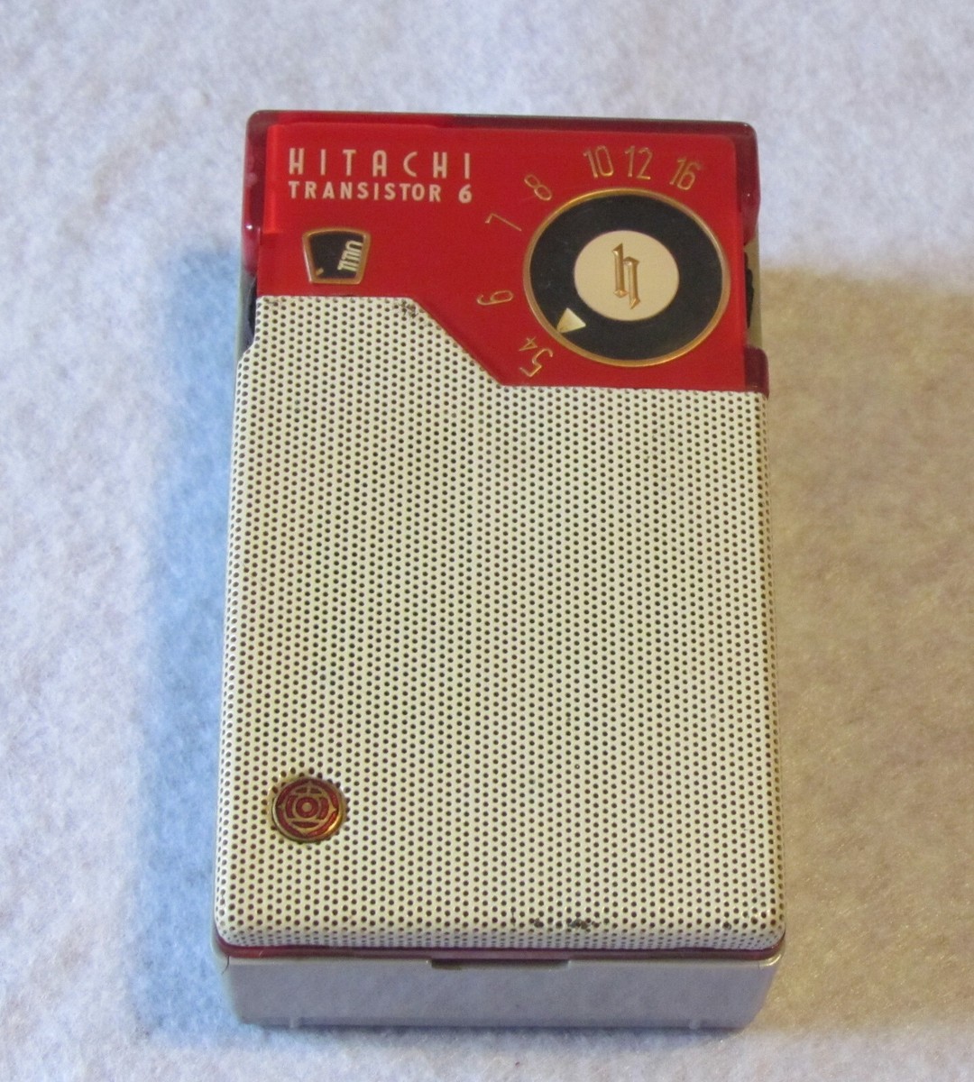 Hitachi TH666 Transistor Radio Red and case - Japan | eBay
