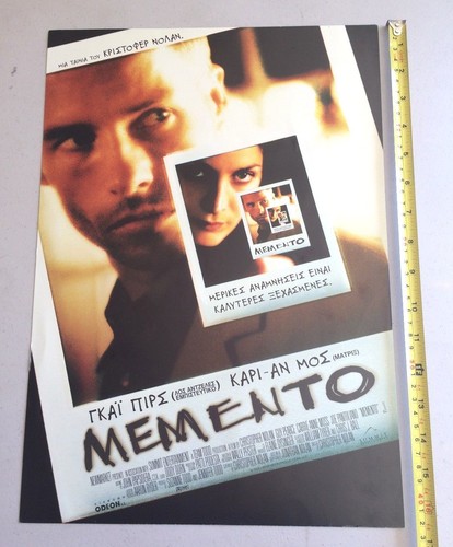 Rare Memento Movie Poster in Greek 16 3/4" Guy Pearce Carrie-Anne Moss Nolan - Picture 11 of 12