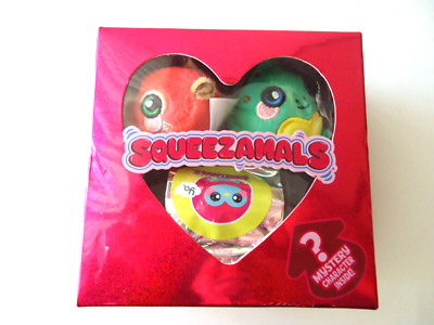 SQUEEZAMALS SWEETHEART EDITION 3 PACK INCLUDES MYSTERY FIGURE NEW IN SEALED BOX