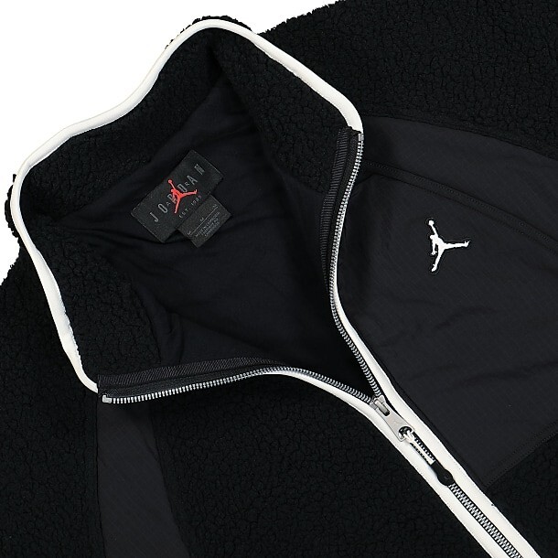 Air Jordan Essentials Full-Zip Winter Fleece Jacket Black DV1583