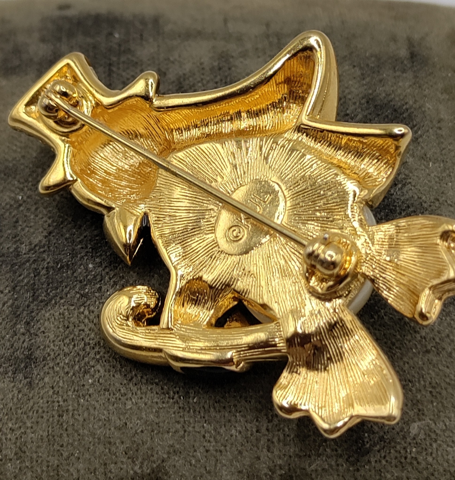 KJL Kenneth Jay Lane Penguin Brooch - image 4