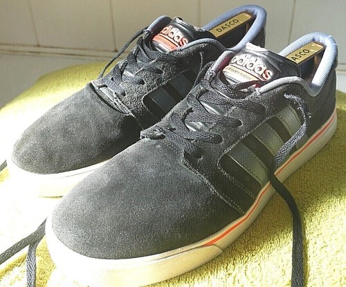 ADIDAS CLOUDFOAM SUPER SKATE BLACK ONIX SUEDE TRAINERS SHOES UK 11 EU46 - Picture 3 of 12