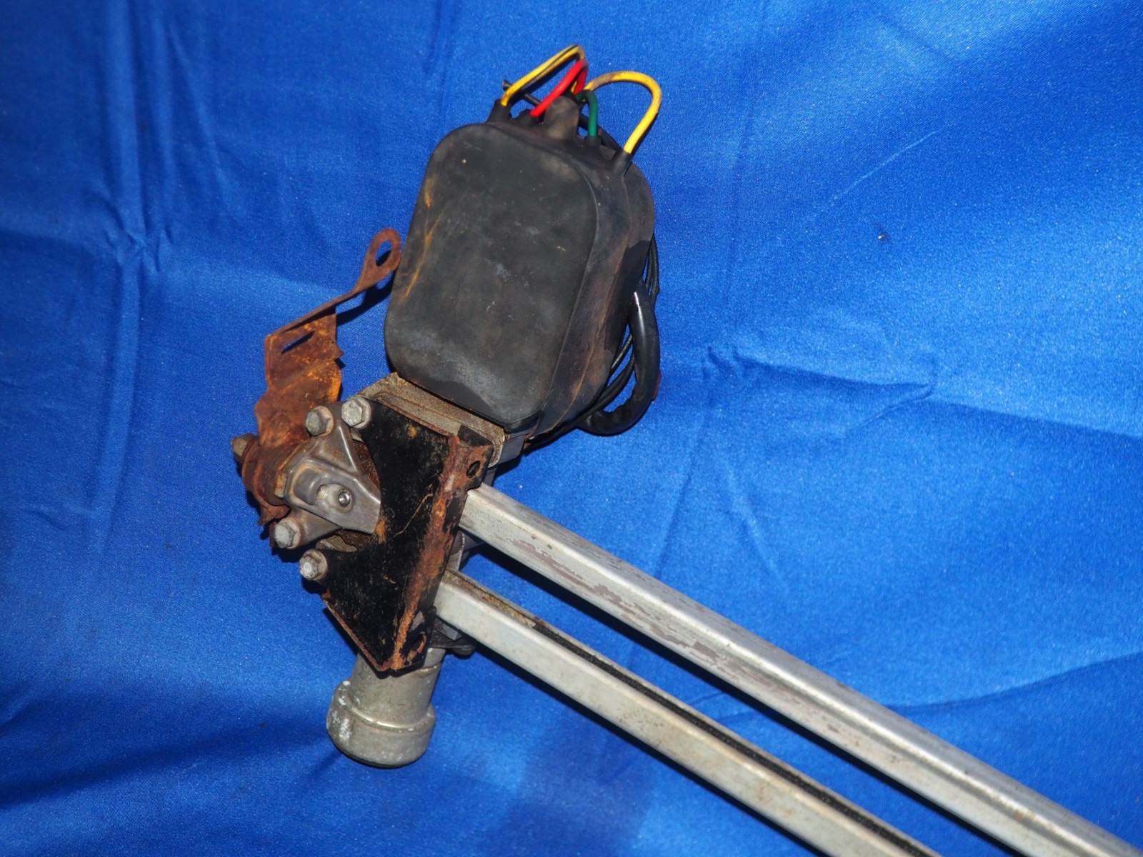 Rolls-Royce Silver Shadow 1965-1980 Power window motor
