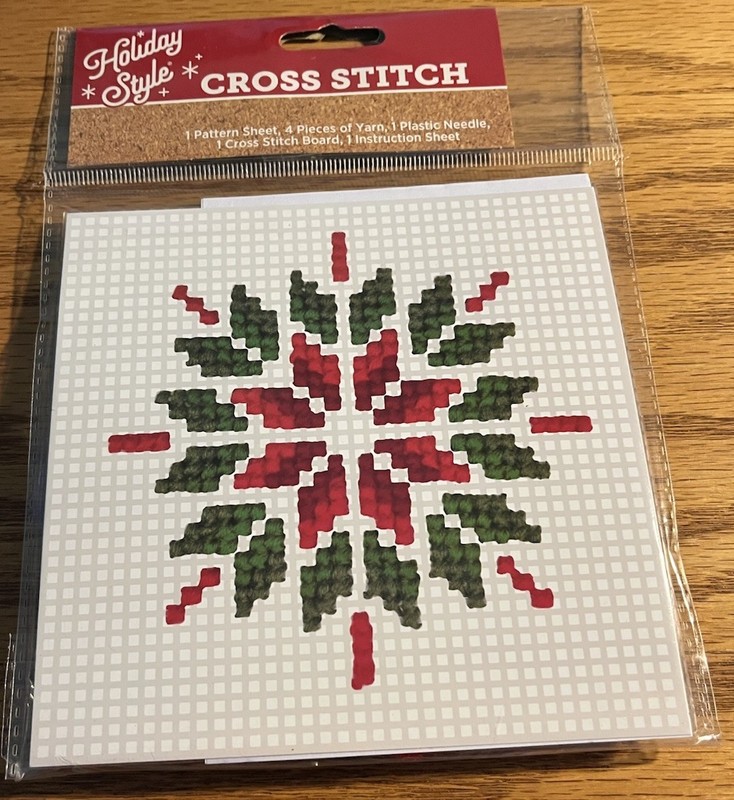 Holiday Style SNOWFLAKE Counted Cross Stitch Kit 5 3/4" X 5 3/4" BNIP
