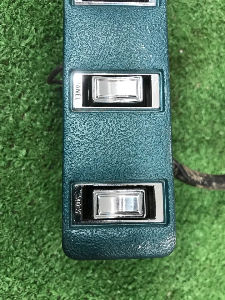 Mercury Cougar XR7 1969 1970 panel de interruptor de tablero central 69 70 Foto 4 de 4