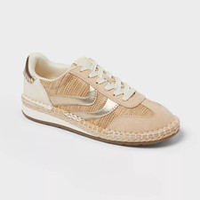 Women  s Ryker Flats with Memory Foam Insole - Universal Thread