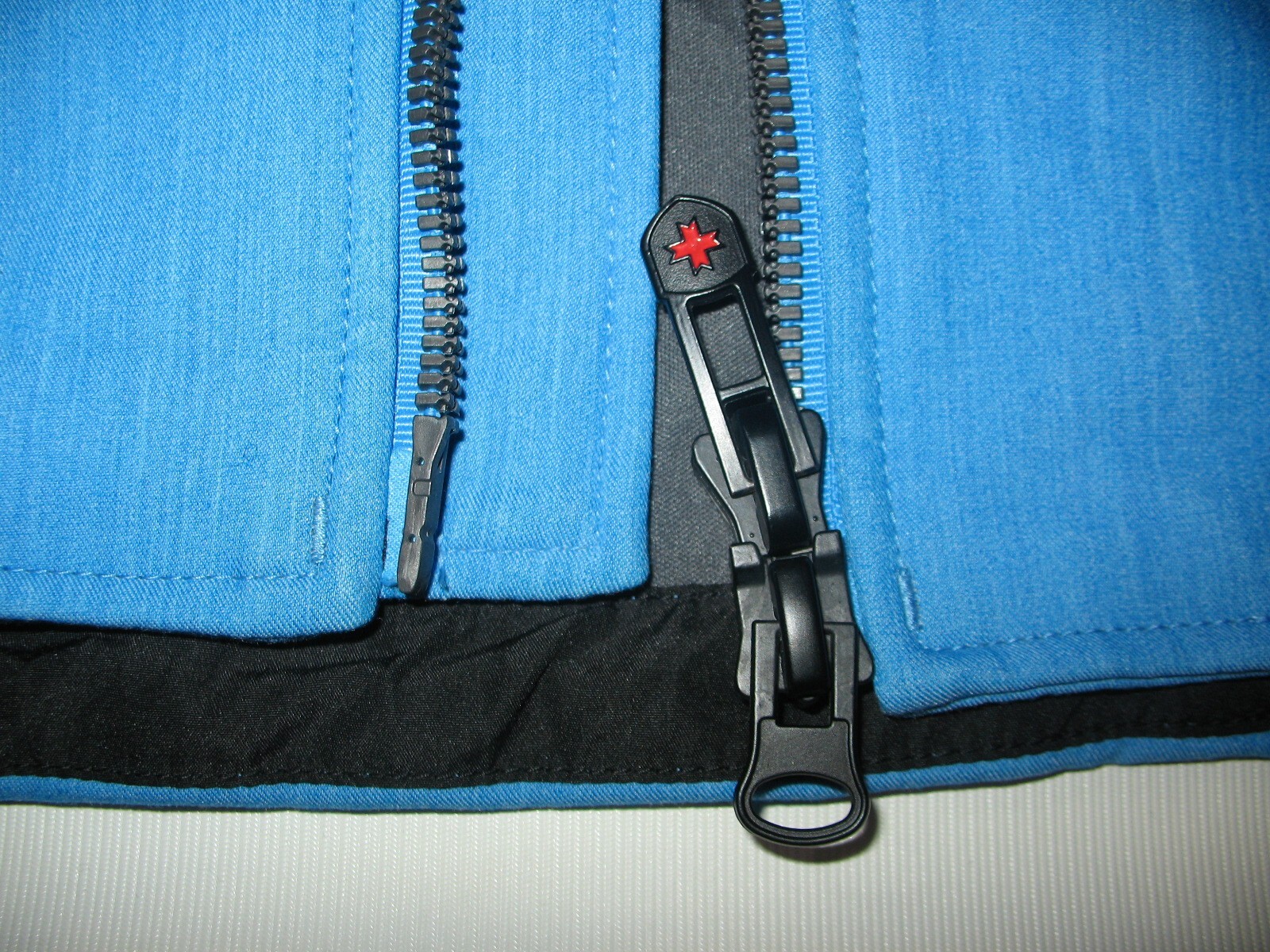 Picture 4 of 9